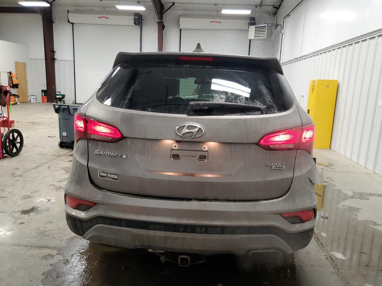 2017 HYUNDAI SANTA FE S - Image 6