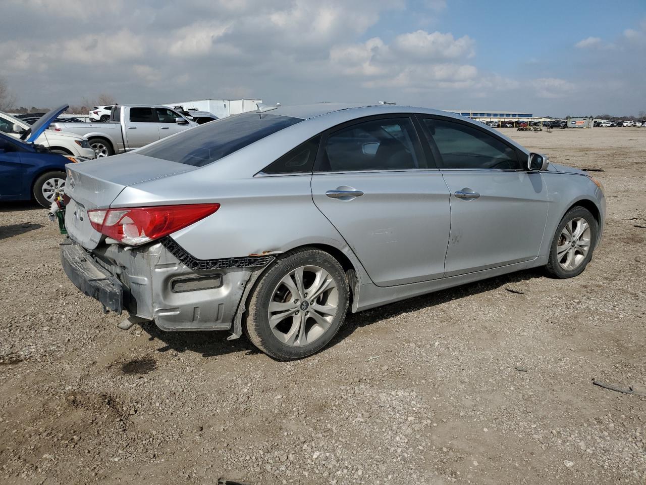 2013 HYUNDAI SONATA SE - Фото 3