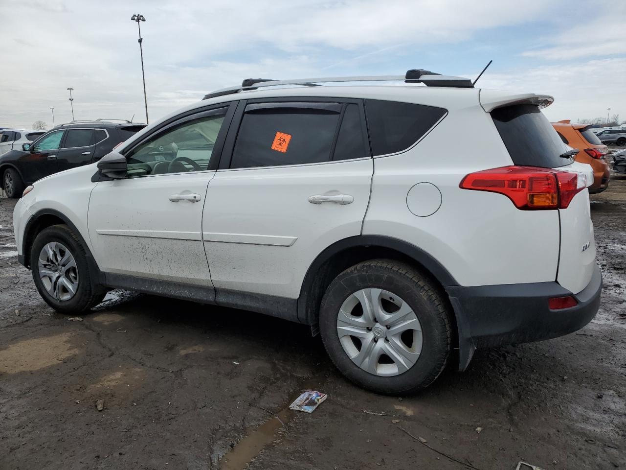 2014 TOYOTA RAV4 LE - Фото 2