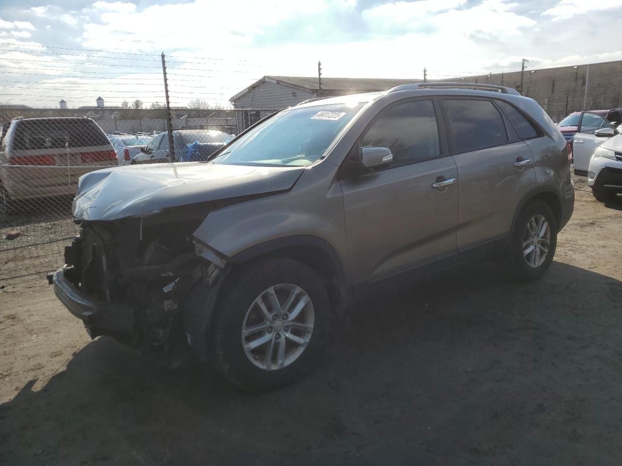 2015 KIA SORENTO LX