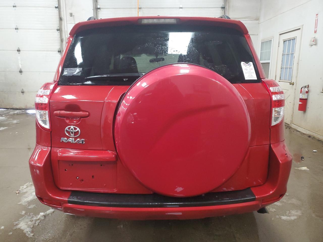 2011 TOYOTA RAV4 - Image 6
