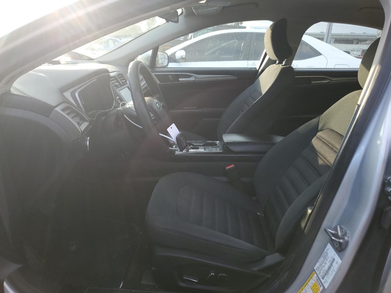 2017 FORD FUSION SE - Фото 7