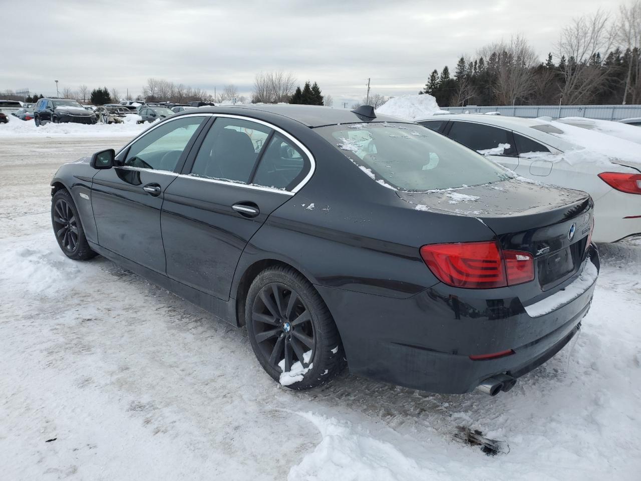 2013 BMW 528 XI - Image 2