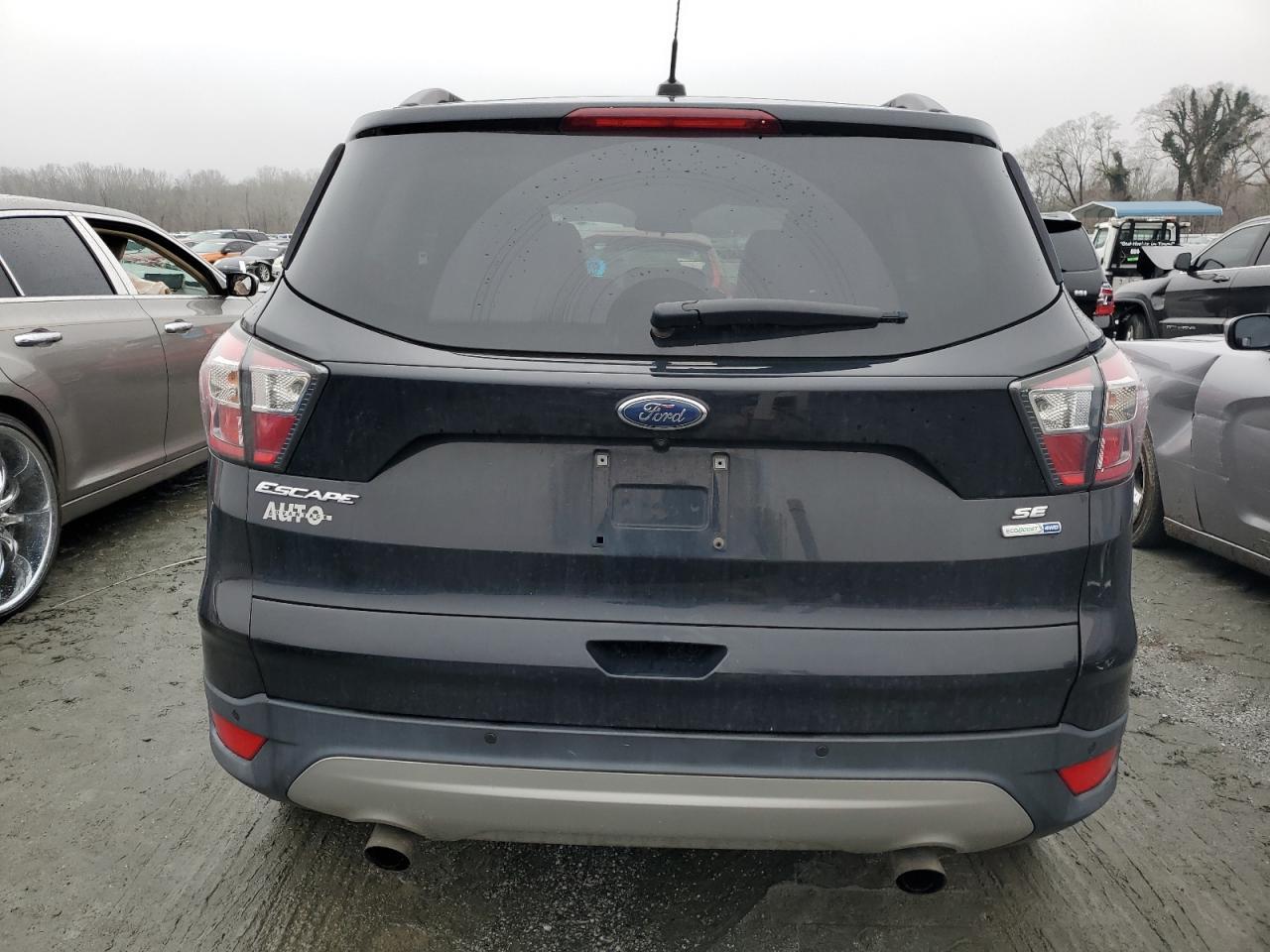 2017 FORD ESCAPE SE - Image 6