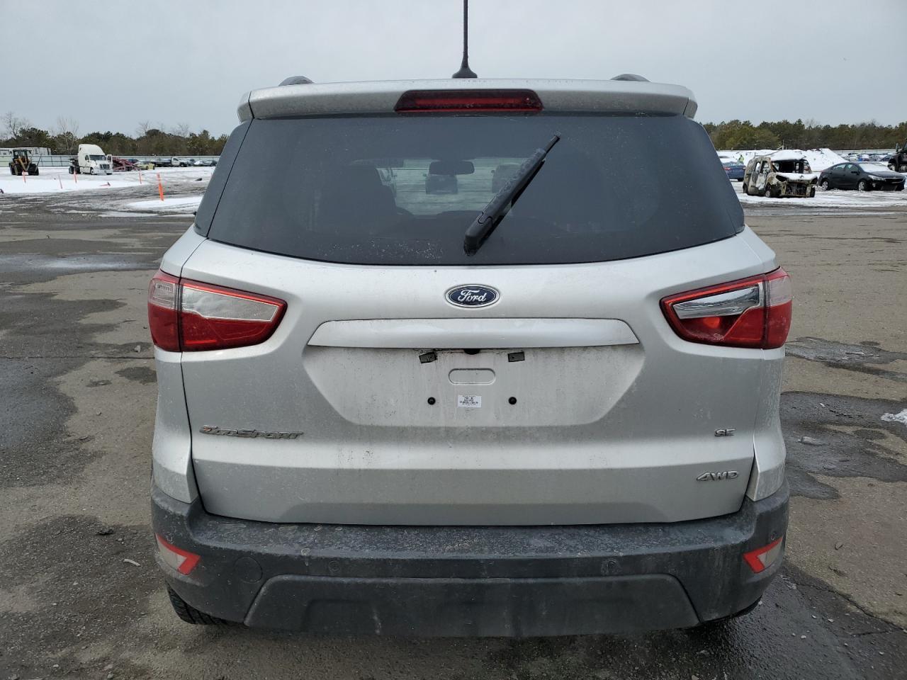 2020 FORD ECOSPORT S - Фото 6