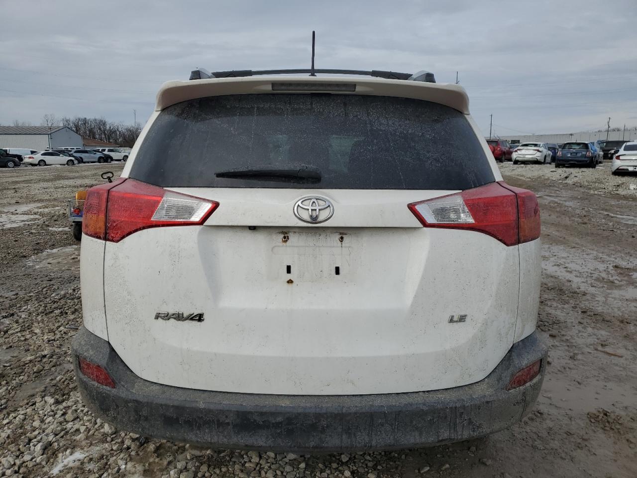 2014 TOYOTA RAV4 LE - Фото 6