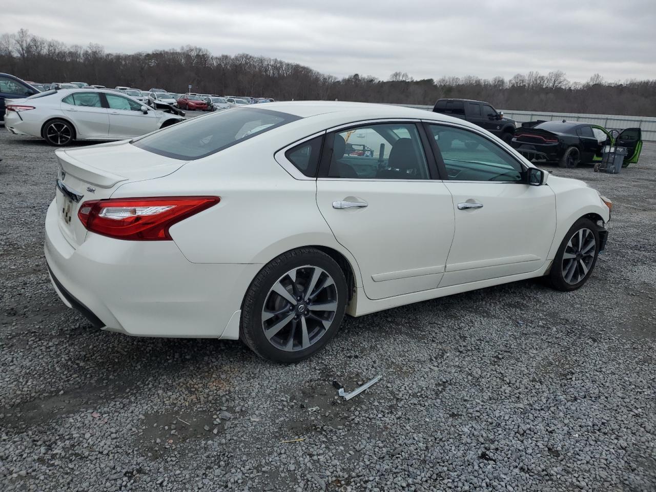 2016 NISSAN ALTIMA 2.5 - Фото 3