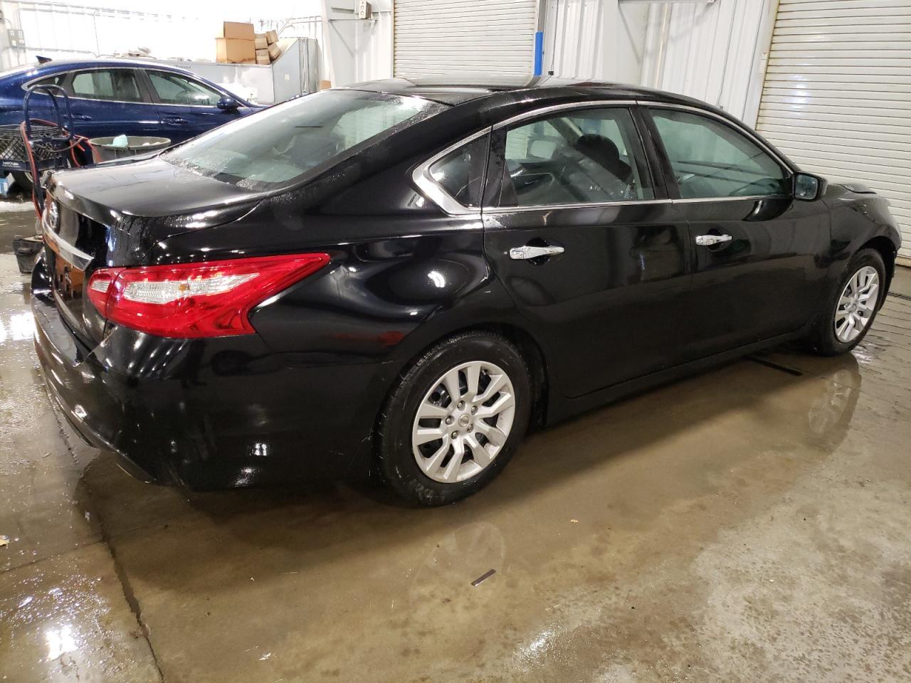 2016 NISSAN ALTIMA 2.5 - Фото 3