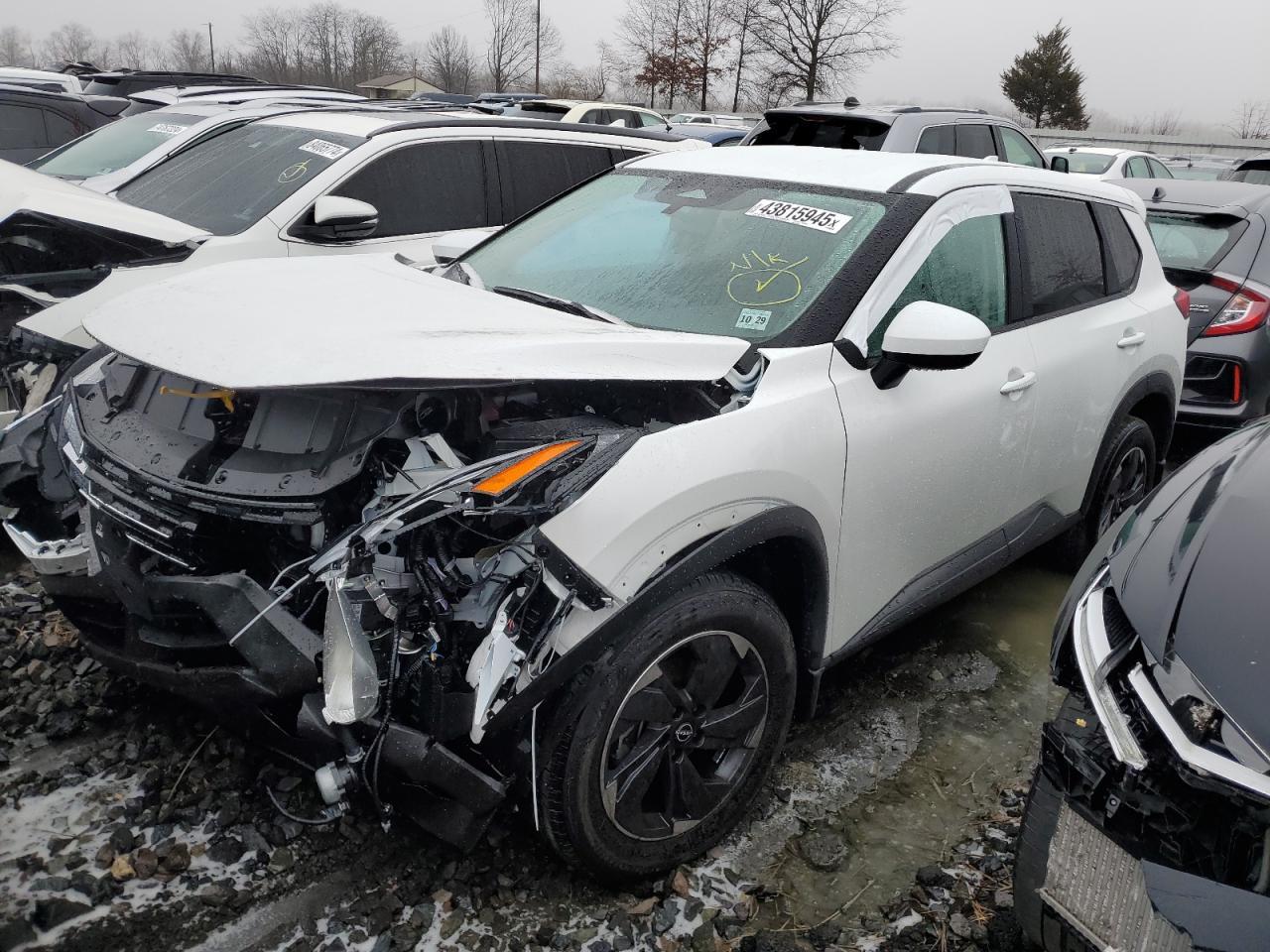 2024 NISSAN ROGUE SV