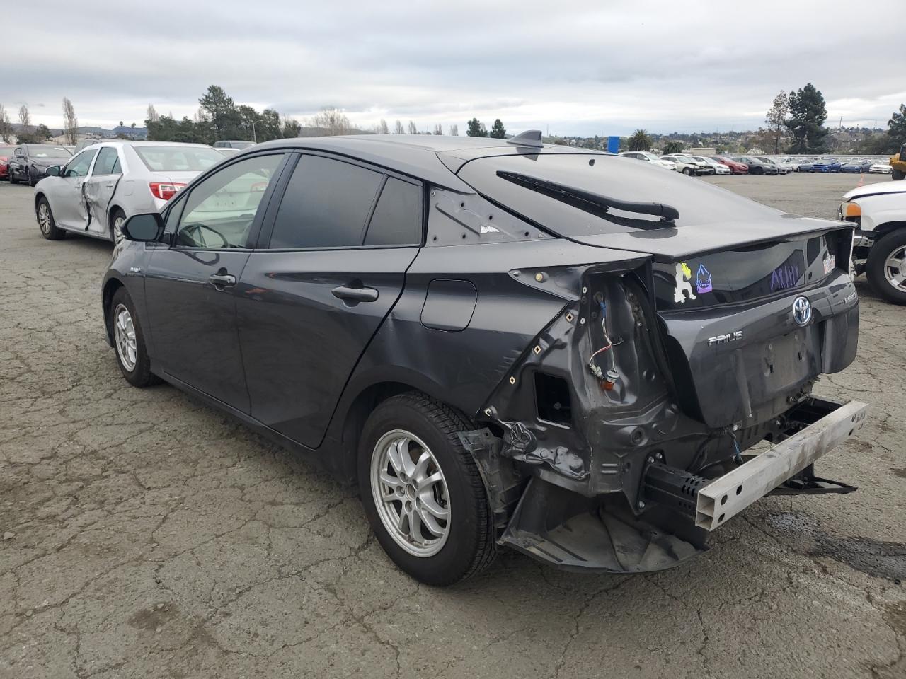 2016 TOYOTA PRIUS - Image 2