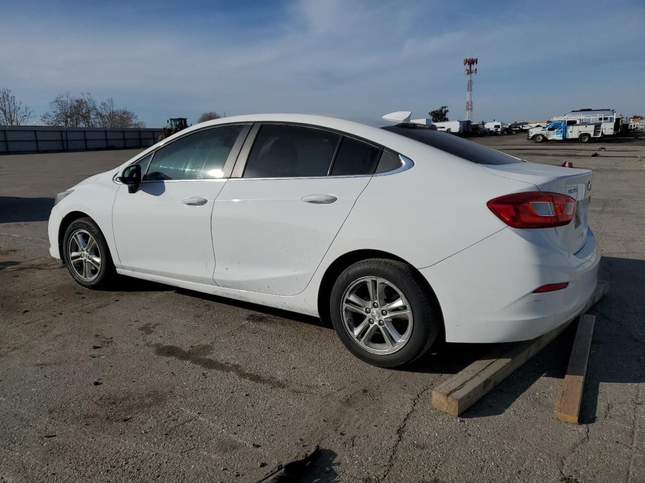 2016 CHEVROLET CRUZE LT - Image 2
