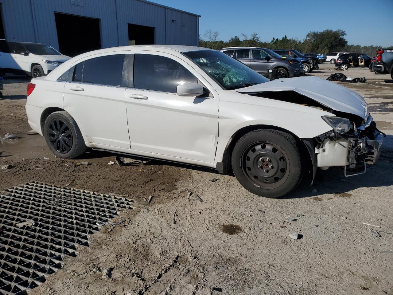 2012 CHRYSLER 200 LX - Image 4