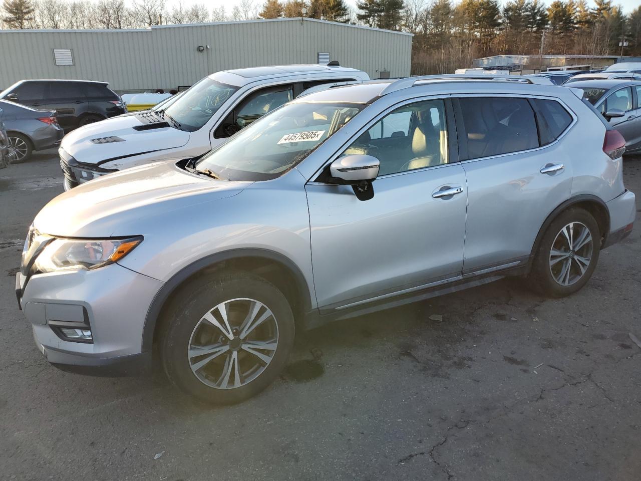 2018 NISSAN ROGUE S