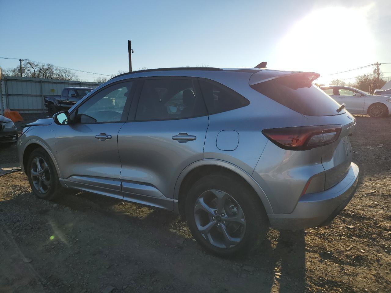 2023 FORD ESCAPE ST - Image 2