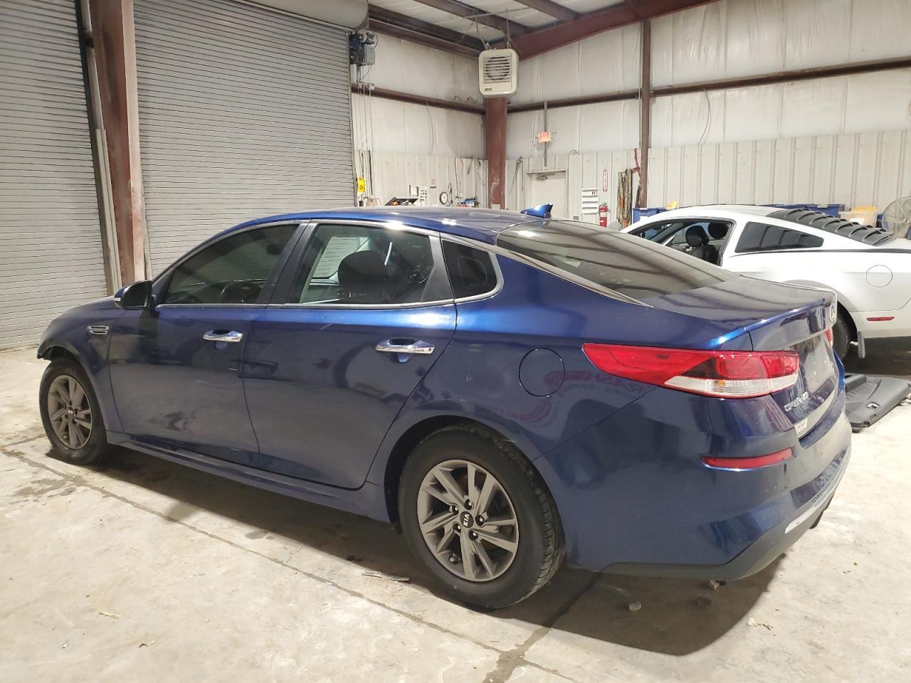 2019 KIA OPTIMA LX - Фото 2