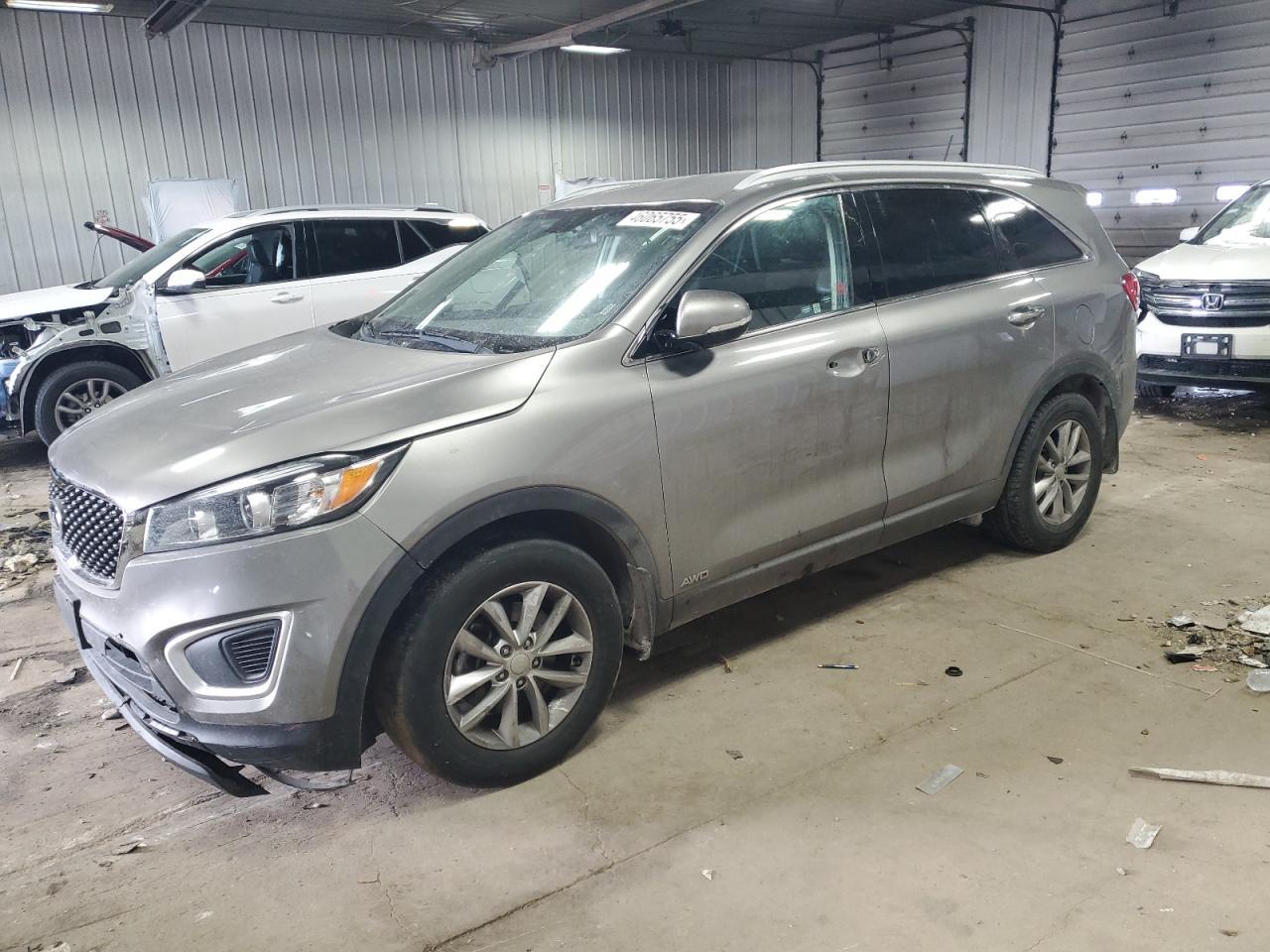 2017 KIA SORENTO LX