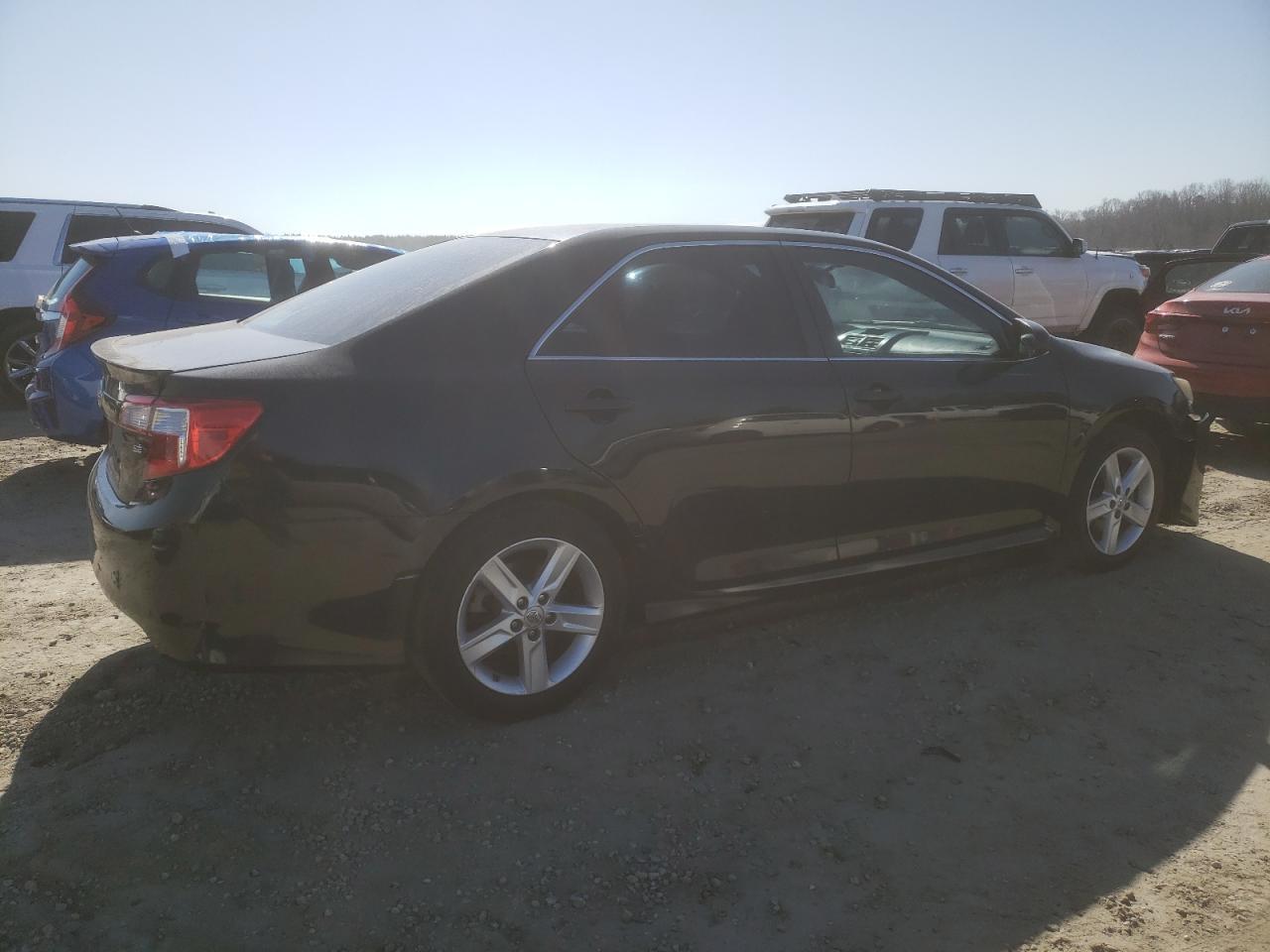 2014 TOYOTA CAMRY L - Image 3
