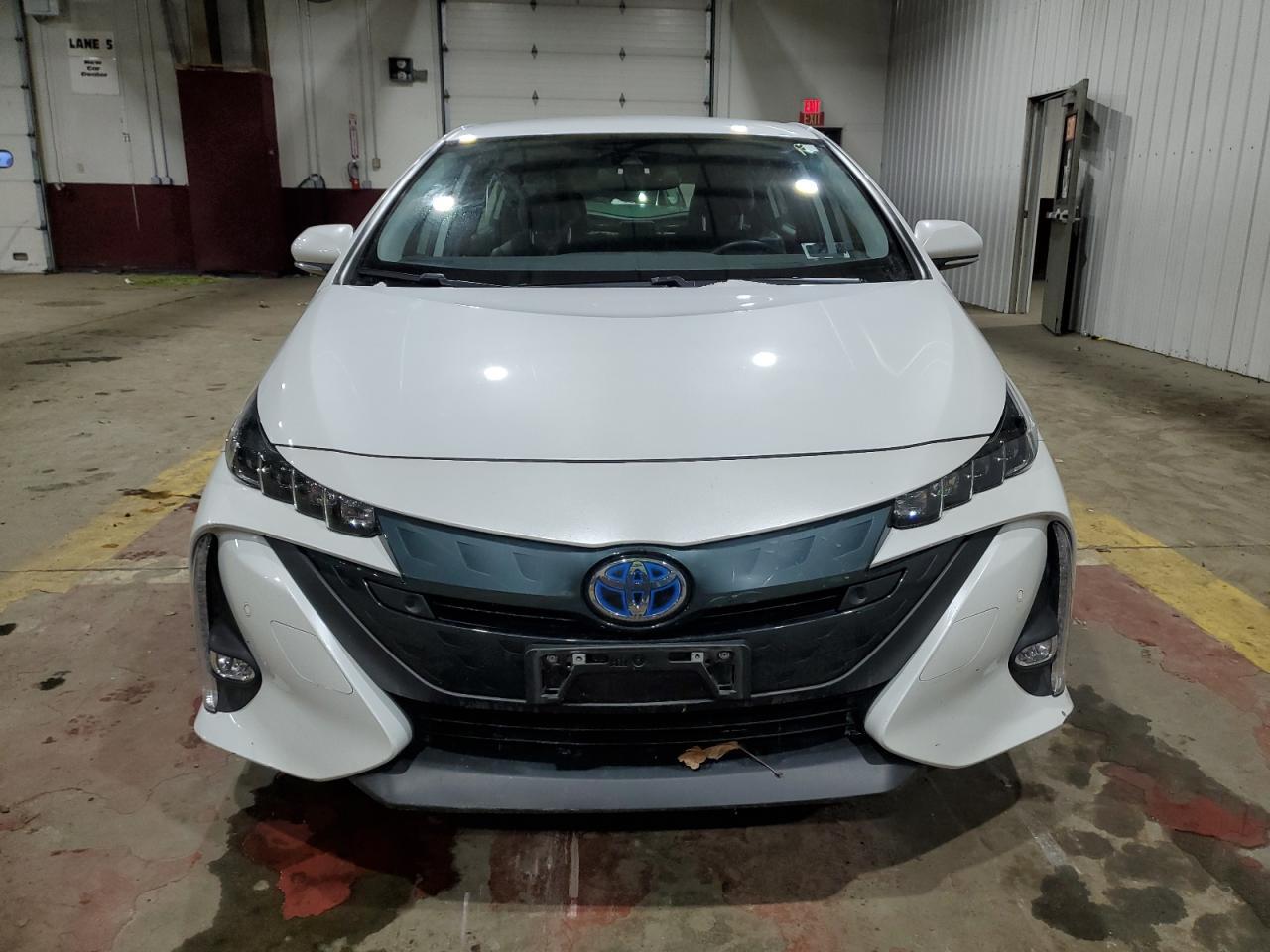 2022 TOYOTA PRIUS PRIM - Image 5