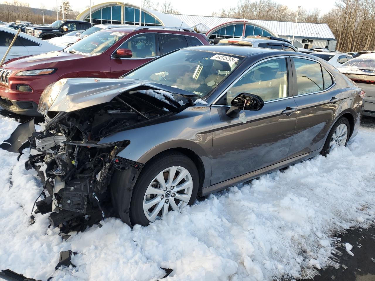 2019 TOYOTA CAMRY L