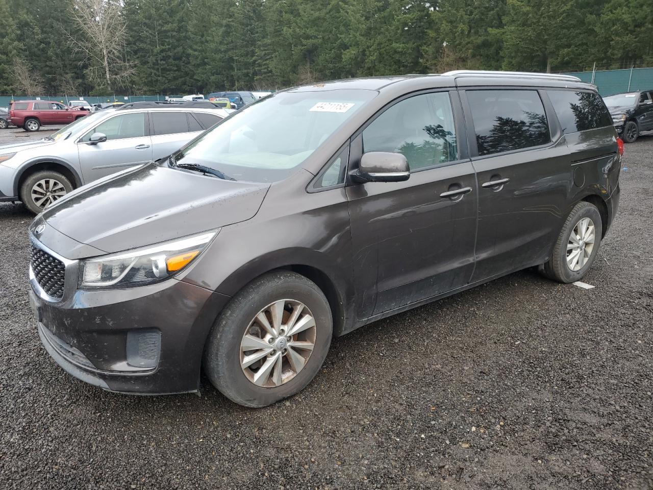 2016 KIA SEDONA LX