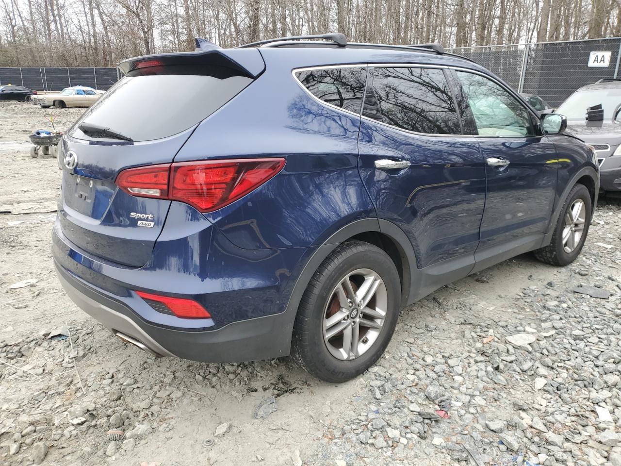 2017 HYUNDAI SANTA FE S - Image 3