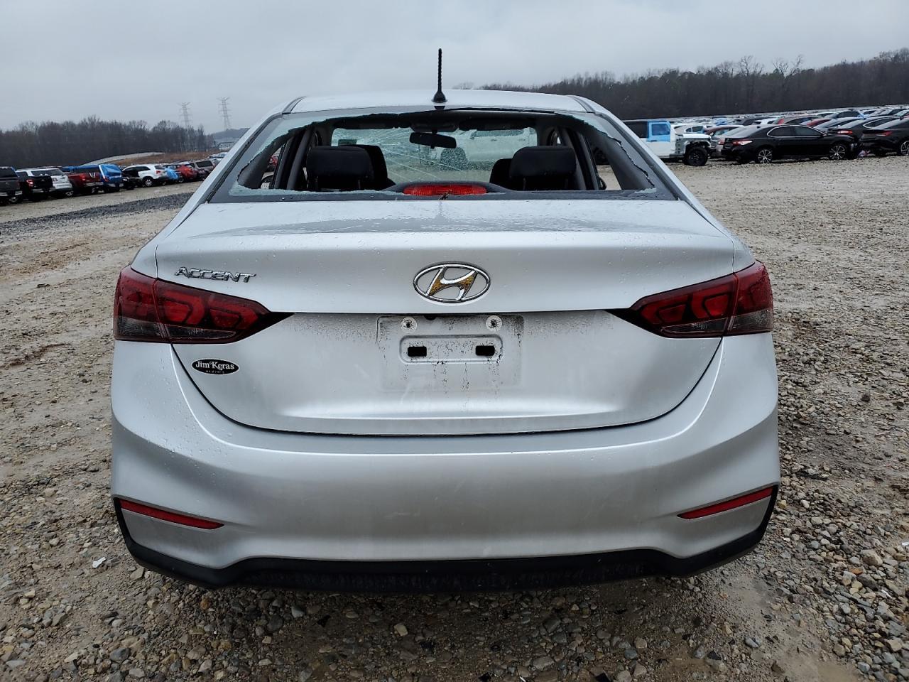 2019 HYUNDAI ACCENT SE - Фото 6