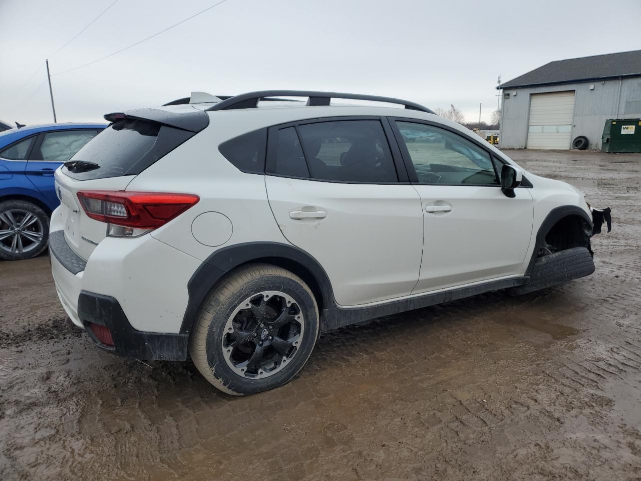 2021 SUBARU CROSSTREK - Фото 3