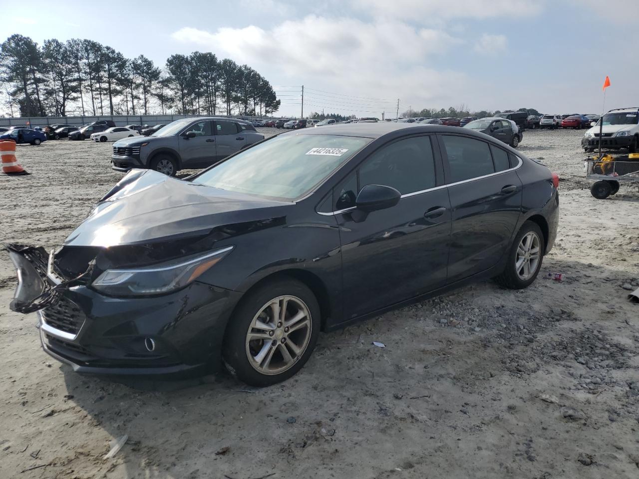 2017 CHEVROLET CRUZE LT