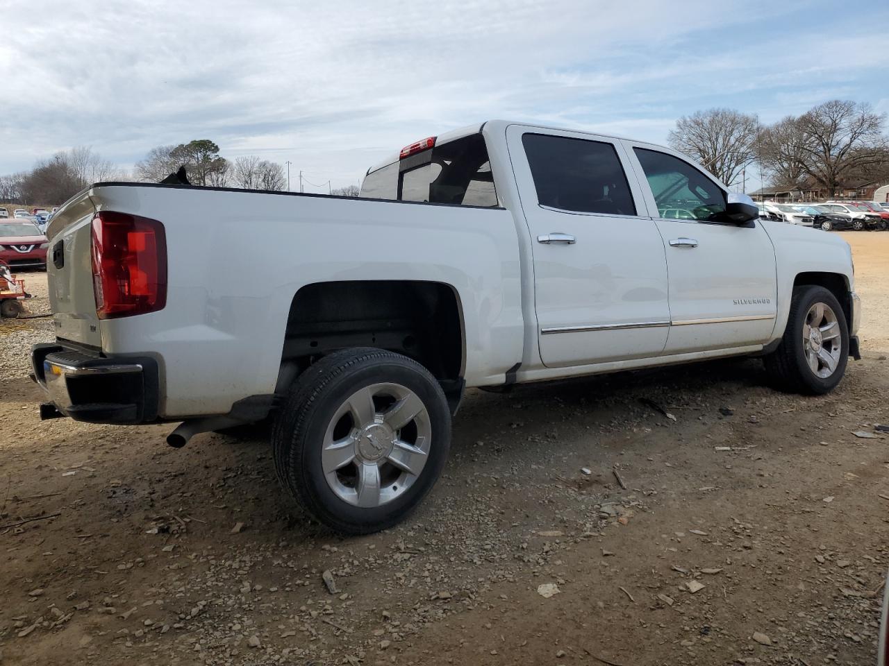 2018 CHEVROLET SILVERADO - Image 3