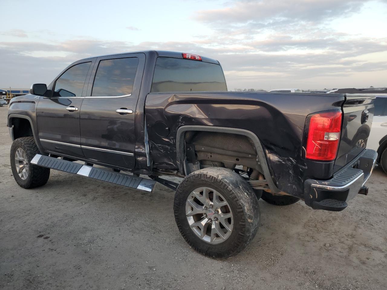 2014 GMC SIERRA K15 - Image 2
