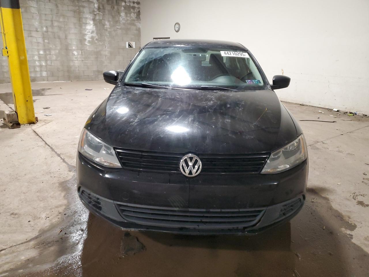 2013 VOLKSWAGEN JETTA BASE - Фото 5