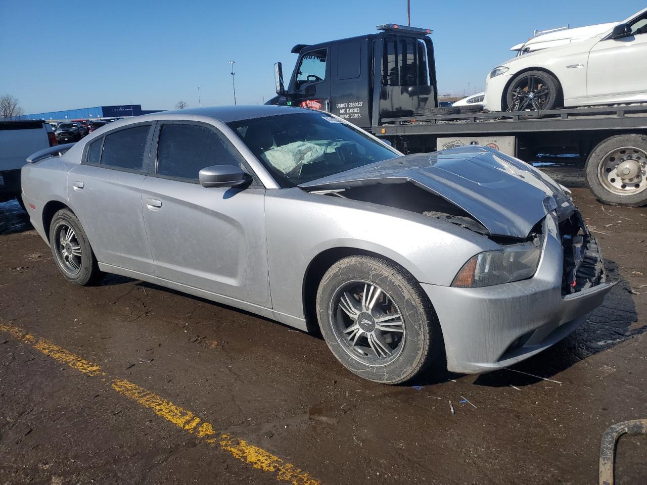 2013 DODGE CHARGER SE - Image 4