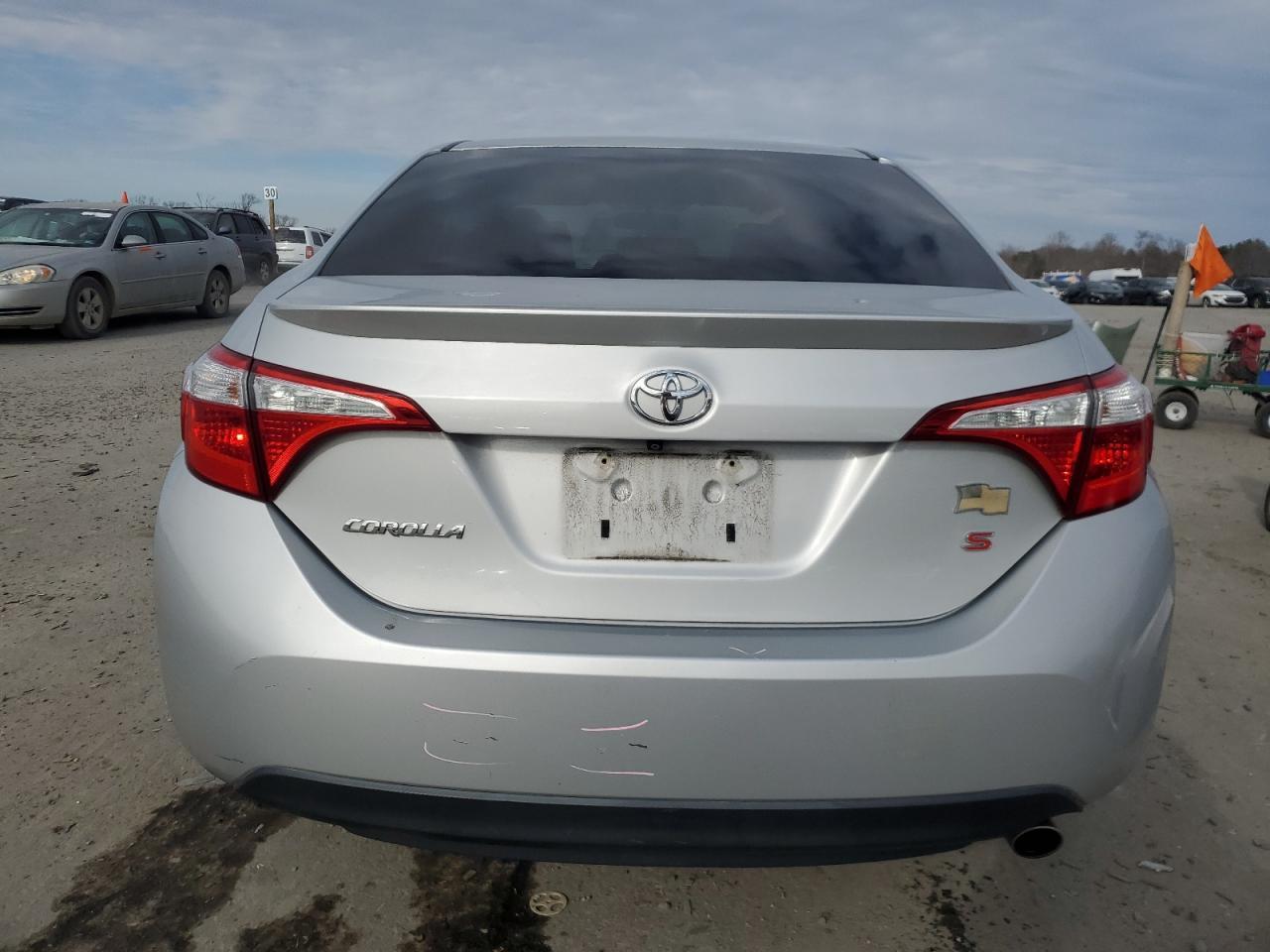 2015 TOYOTA COROLLA L - Фото 6
