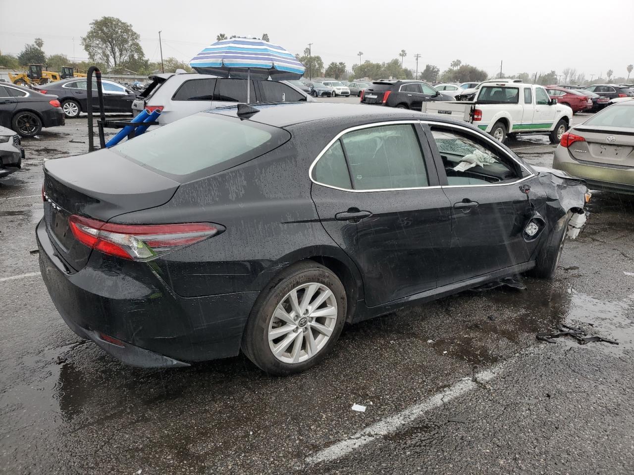 2023 TOYOTA CAMRY LE - Image 3