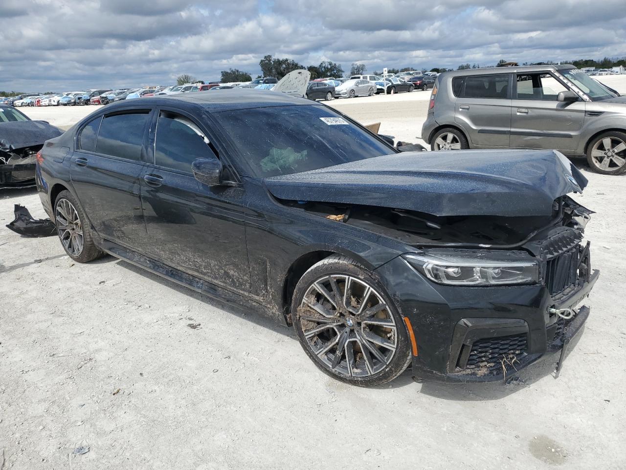 2020 BMW 750 XI - Image 4