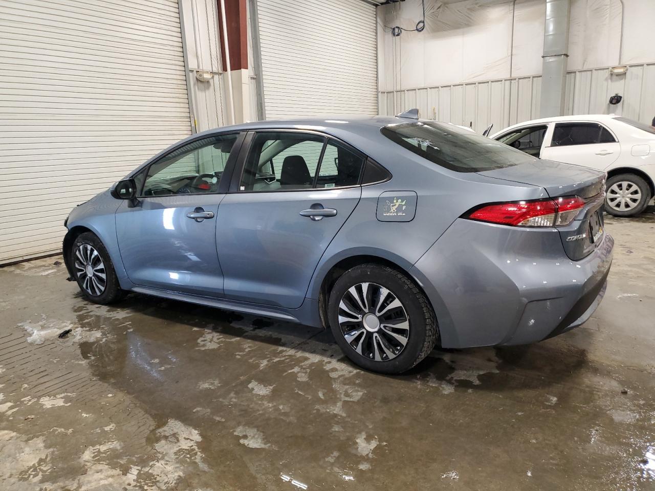 2020 TOYOTA COROLLA LE - Фото 2