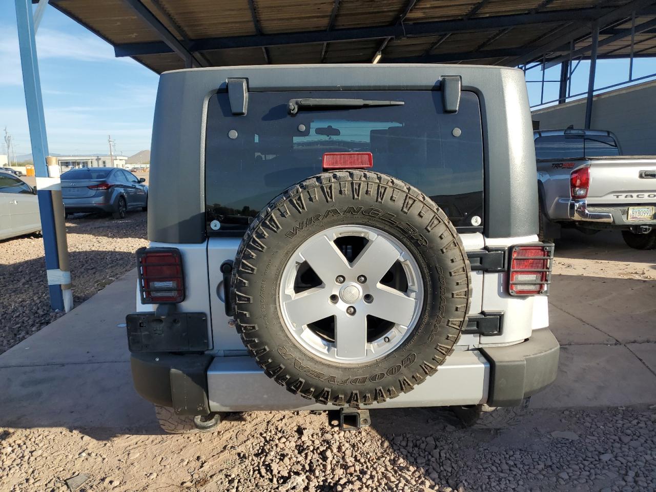 2010 JEEP WRANGLER U - Image 6