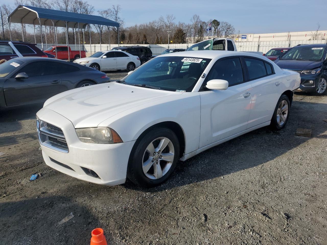 2013 DODGE CHARGER SE