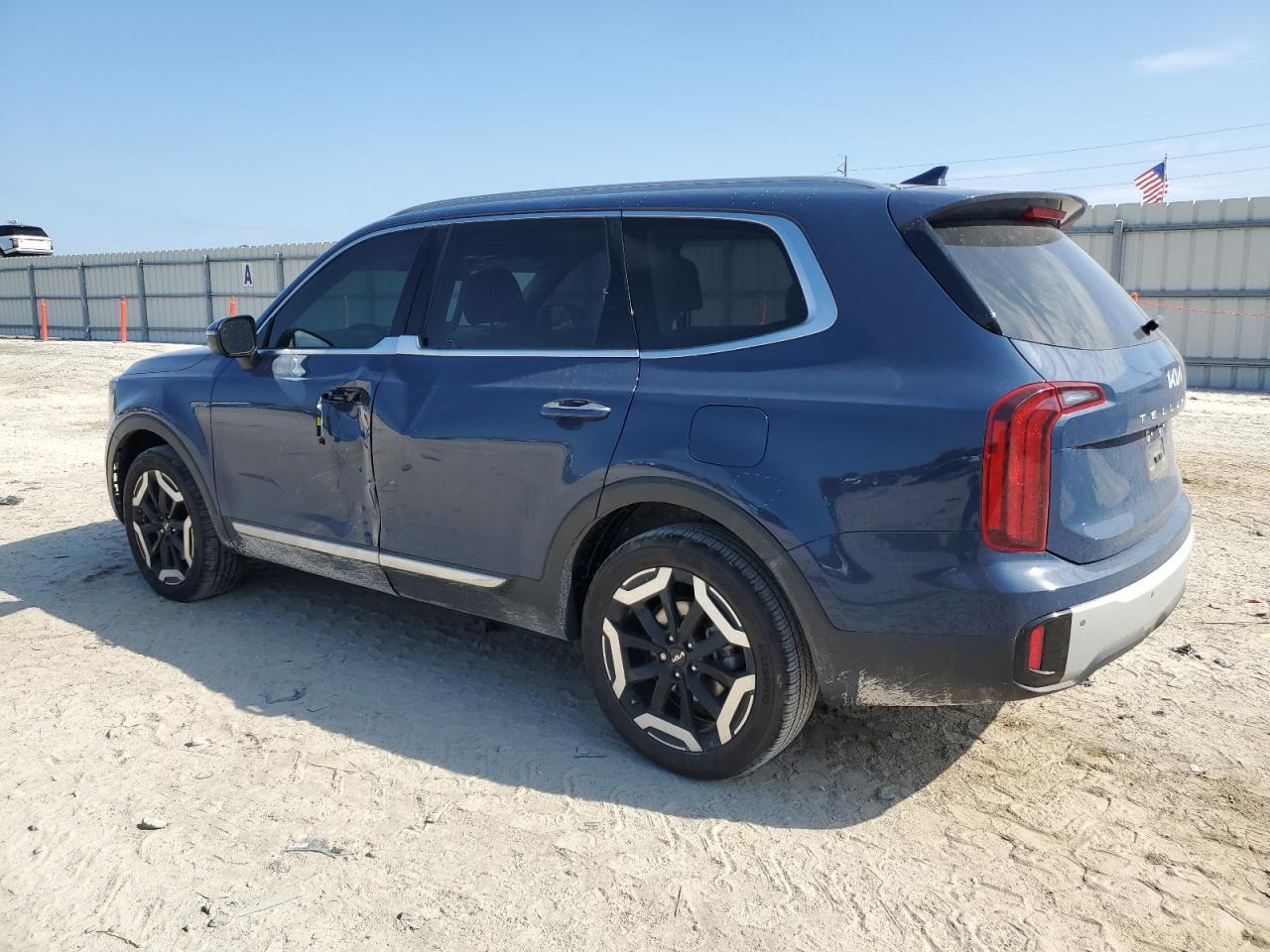 2024 KIA TELLURIDE - Image 2