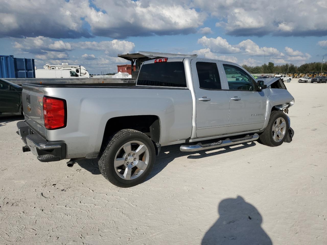 2018 CHEVROLET SILVERADO - Image 3