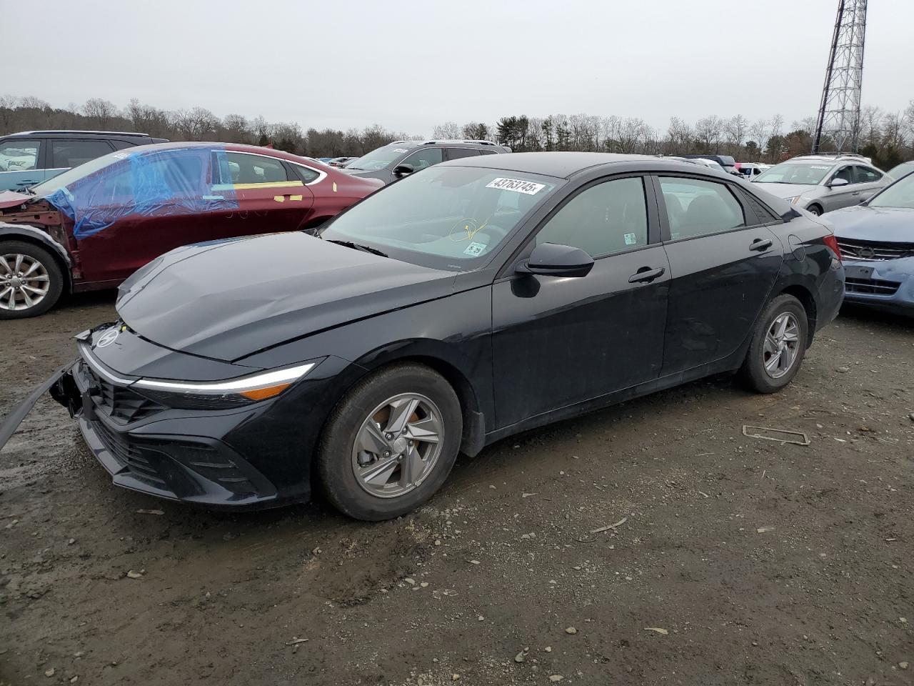 2024 HYUNDAI ELANTRA SE