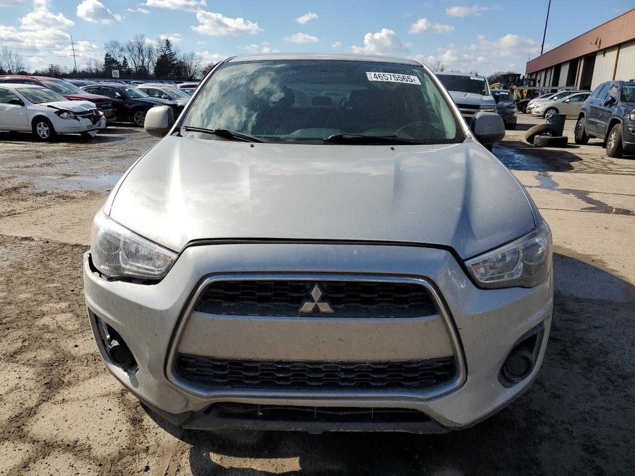 2015 MITSUBISHI OUTLANDER - Фото 5