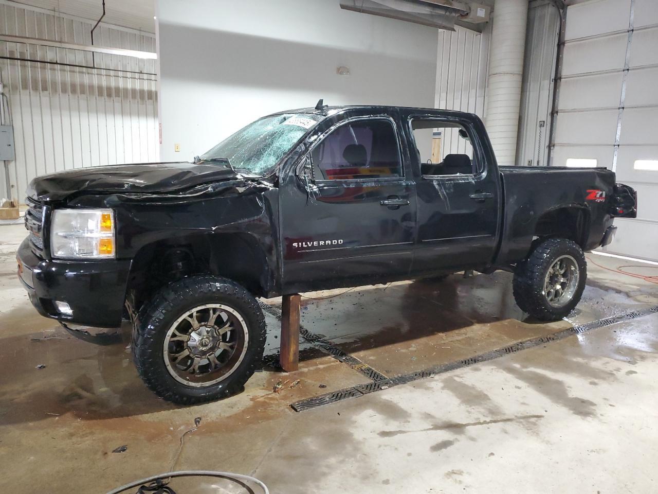 2011 CHEVROLET SILVERADO car image