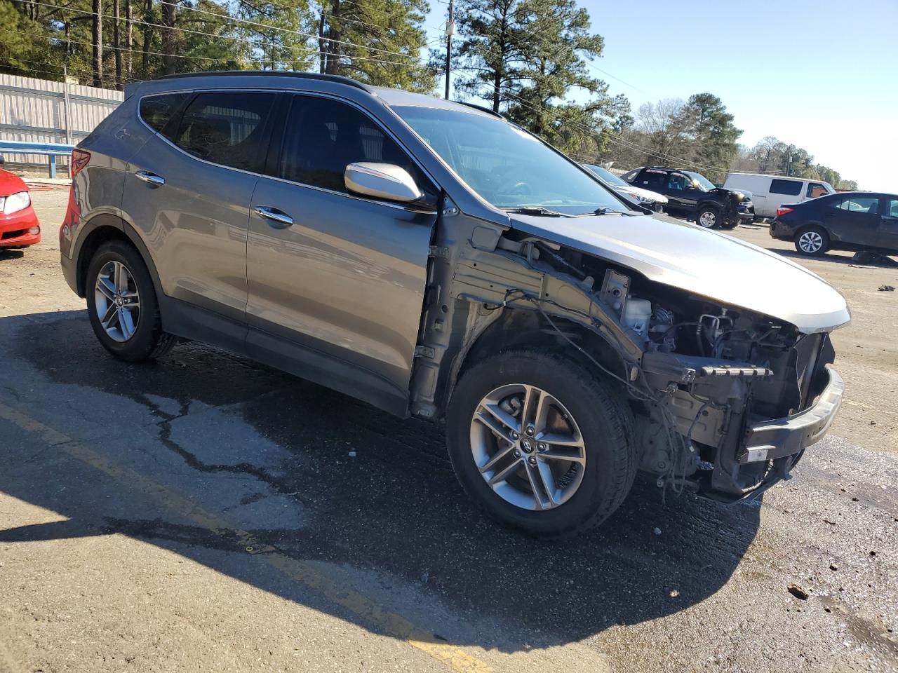 2017 HYUNDAI SANTA FE S - Image 4