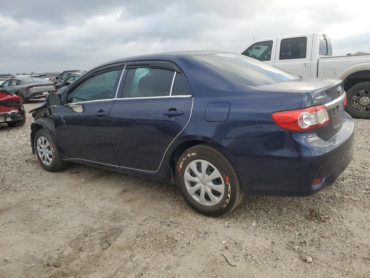 2013 TOYOTA COROLLA BA - Фото 2