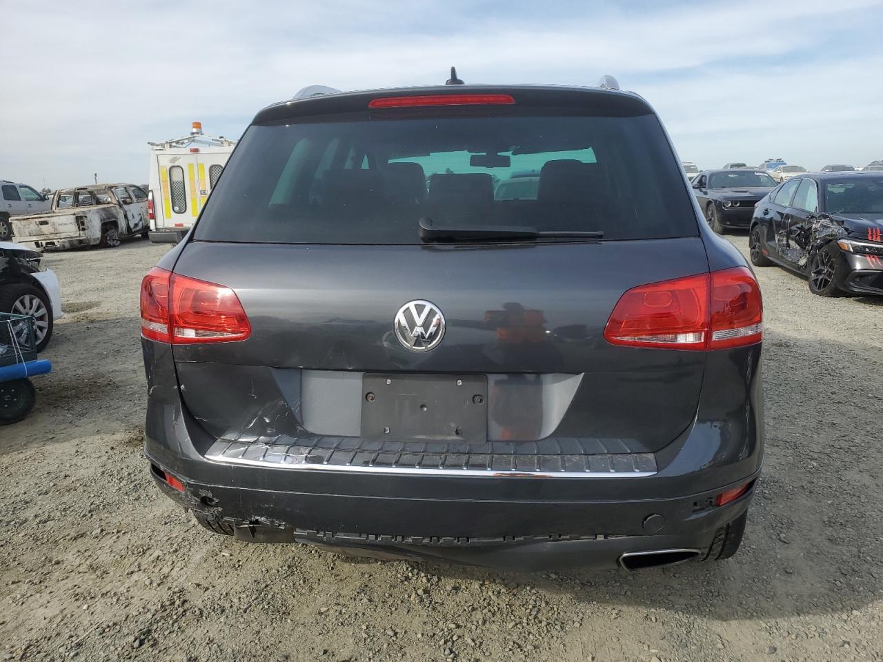 2014 VOLKSWAGEN TOUAREG V6 - Фото 6