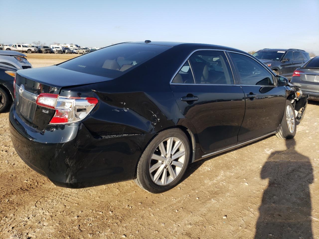 2013 TOYOTA CAMRY L - Фото 3