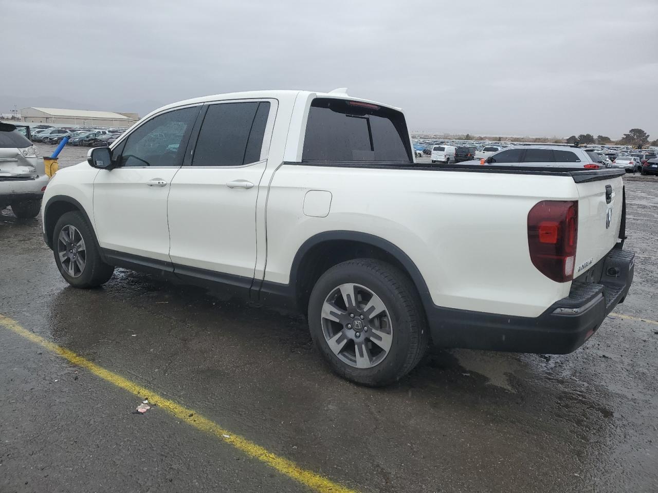 2019 HONDA RIDGELINE - Image 2