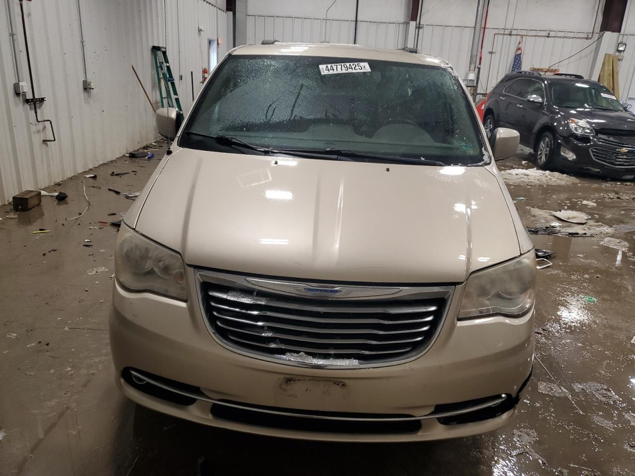 2014 CHRYSLER TOWN & COU - Фото 5