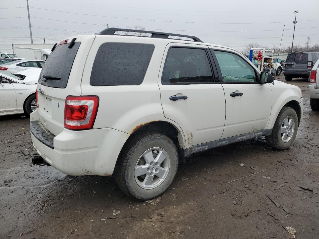 2012 FORD ESCAPE XLT - Image 3